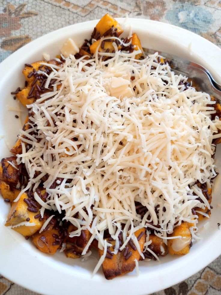 Pisang Goreng Coklat Keju dengan Saus Caramel